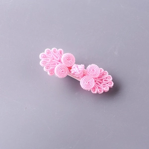 Molletta rosa con nodo cinese fatta a mano in corda di seta e perline per capelli bimba