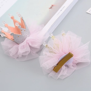 Fermagli per capelli a corona rosa scintillante per bambine con base in tulle