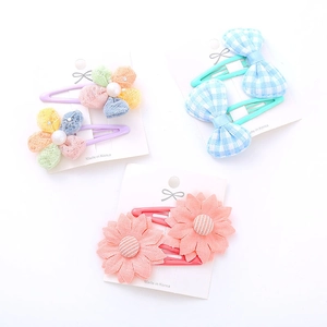 Kids sweet floral hair clip set with lace flowers and checkered bows on card