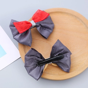 Fermagli per capelli vintage fatti a mano con fiocchi floreali e paillettes rosse