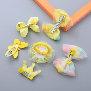 Handmade 6-piece yellow hair accessory gift set with bows and clips for little girls