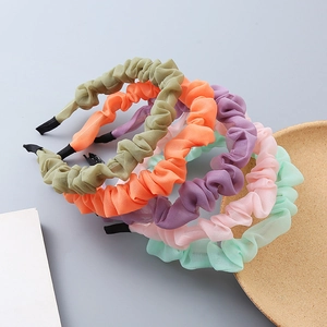Set di cinque cerchietti plissettati in organza in colori pastello assortiti