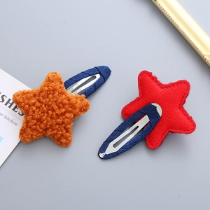 Süße Stern-Haarclips für Mädchen mit orangefarbenem Fleece und roten Sternen