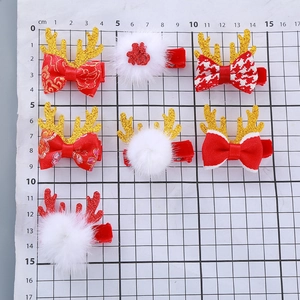 Lot de barrettes festives pour filles avec bois scintillants, nœuds et pompons doux