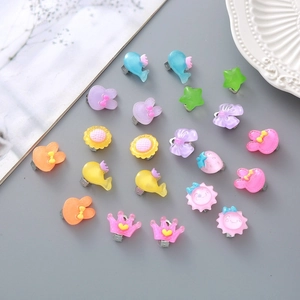 Set de clips d'oreilles mignons en résine macaron pour filles avec animaux et fleurs