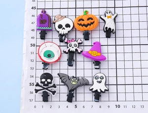 Lot de 10 barrettes Halloween en PVC avec motifs de citrouille, fantôme et chauve-souris