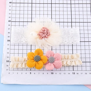 Süßes Spitzen Stirnband Set für Neugeborene mit Blumen für Fotoshootings