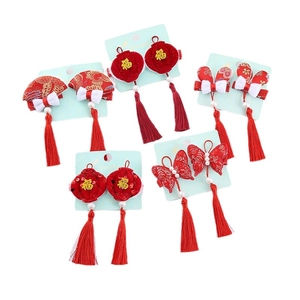 Chinese New Year festive hair clip set for girls with red lanterns and tassels