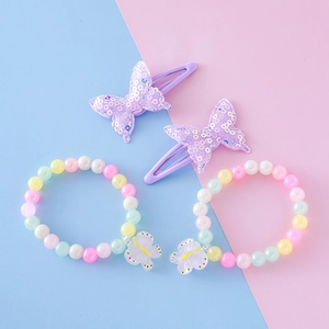 Coffret bijoux enfant avec barrettes papillon à paillettes et bracelets en perles