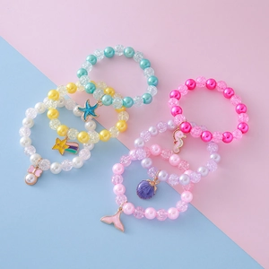 Kids Beaded Bracelets Colorful Faux Artificial Pearl Cracked Beads Cartoon Seahorse Starfish Shell Pendants Elastic Bracelet Girl Jewelry