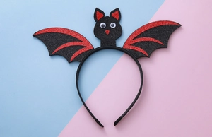Detail of glitter bat headband with non-slip teeth for Halloween party hair styling