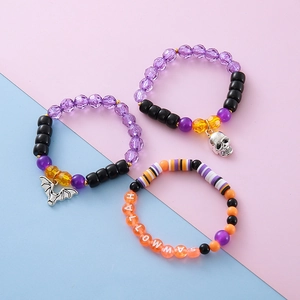 Dreiteiliges Halloween-Perlenarmband-Set mit Fledermaus- und Totenkopfanhängern