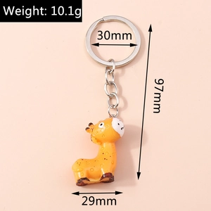 Detailed size specifications for the yellow giraffe keychain with resin pendant and metal ring