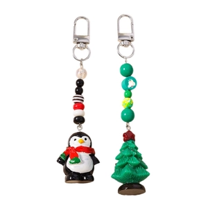 Lot de porte-clés de Noël faits main avec un pingouin mignon et un sapin perlé festif