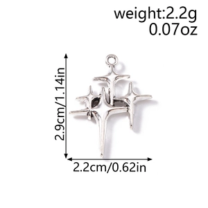 Detailed view of vintage silver star pendant with specific dimensions and weight details
