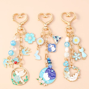 Porte-clés Animal Fleur en Émail Crochet Coeur Alliage de Zinc Or Pendentif Lapin Chat Oiseau Cadeau pour Femmes