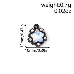 Detailed size view of rhinestone star pendant showing 12mm dimensions and 0.7g weight