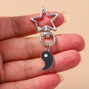 Porte-clés étoile en métal argenté avec pendentif Yin Yang Tai Chi, style chinois