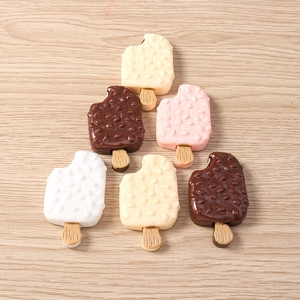 Amuletos de resina con forma de helado de chocolate y detalles de nueces para manualidades