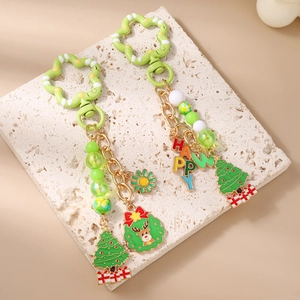 Portachiavi con albero di Natale e ghirlanda di renne con perline e ciondolo HAPPY