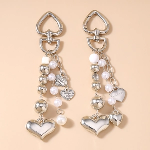 Porte-clés Cœur Mode Gland Perlé Pendentif Cœur Lettre Love You Bijou de Sac en Alliage de Zinc Argent Porte-clés pour Femme Cadeau