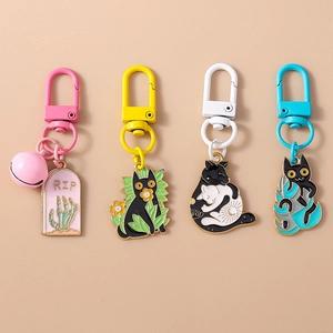 Mignon Porte-clés Chat en Émail Alliage de Zinc Halloween RIP Tombe Yin Yang Lune Soleil Pendentif Sac pour Femmes Enfants