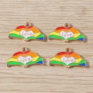 Breloques en Alliage de Zinc Mode Arc-en-Ciel Geste de la Main en Cœur Avec Lettre Love Pendentifs en Émail pour Bijoux