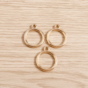 Pack of 30 stylish gold circular pendants for DIY necklaces and handmade jewelry making