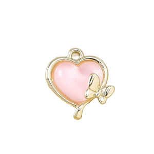 Lot de 5 pendentifs cœurs roses avec papillons dorés pour colliers et bracelets