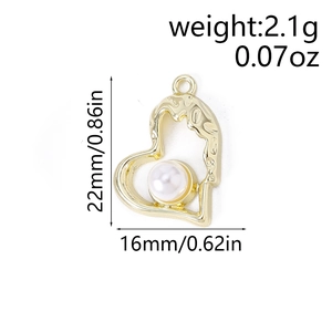 Tabella delle dimensioni per il ciondolo a cuore dorato con perla, mostra 22mm x 16mm