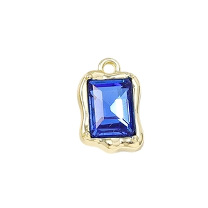 Colgante de cristal azul rectangular con marco dorado irregular para joyería