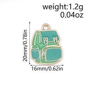 Detalle del colgante de mochila en esmalte verde 20x16mm para crear joyas de bricolaje