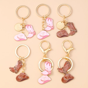 Porte-clés en Métal Style Cowboy de l'Ouest Américain Alliage de Zinc Émail Chapeau et Bottes Pendentif Sac Vintage Femme