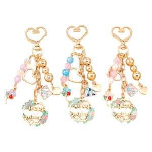 Fashion floral heart keychain set with beads and Happy Holiday wreath charms