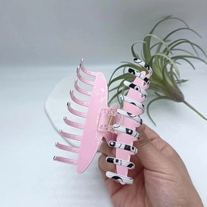 Classic Tai Chi Bagua hair claw clip in bright pink with cow pattern teeth for women
