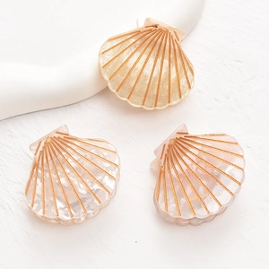 Set di tre mollette per capelli a conchiglia con linee dorate in champagne e rosa