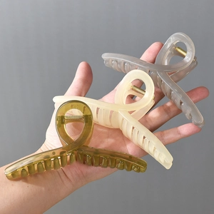 Large Matte Resin Hair Claw Clip Ribbon Shape Shark Clip For Women Elegant Solid Color Non Slip Daily Hair Accessories