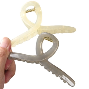 Extra large 13cm matte hair claw clip set in cream and translucent grey for women