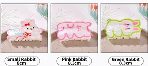 Comparaison détaillée de trois pinces à cheveux en acrylique avec motifs de lapins mignons
