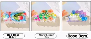 Detailansichten von bedruckten Haarklammern aus Acryl in drei floralen Stilen mit Maßangaben