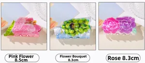Detailansichten von floralen Haarklammern aus Acryl in Lilien- und Rosendesigns mit Maßen