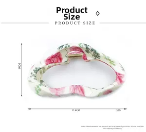 Spécifications de taille de la pince à cheveux florale montrant 11,4 cm de long et 6 cm de haut