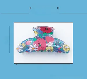 Floral print hair claw clip size guide showing 8cm length and 4cm height dimensions