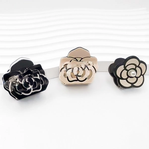 Korean Style Acrylic Rose Camellia Hair Claw Clip Elegant Hollow Floral Hairpin With Artificial Pearl For Women Girls Hair Styling Accessory