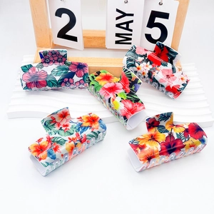 Tropical Hibiscus Flower Print Large Hair Claw Clip For Women Fashion Non-Slip PVC Shark Clip Hair Styling Accessory Vacation
