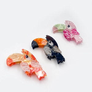 Acetate Toucan Shaped Hair Claw Clip Creative Bird Hairpin Colorful Marble Texture Parrot Shark Clip For Women Daily Accessories
