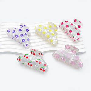 5-pack summer fruit print PVC hair claws featuring strawberry and cherry glitter patterns
