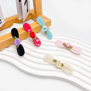 Set de barrettes à cheveux camélia en acétate en cinq couleurs avec fleurs en résine