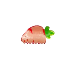 Pince à cheveux fraise mignonne en acrylique avec finitions rouge et vert pailleté