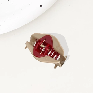 Two-tone khaki and red hair claw clip with a glossy finish for daily styling